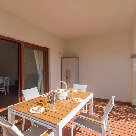 Celeste House With Pool - Happy Ferienhaus