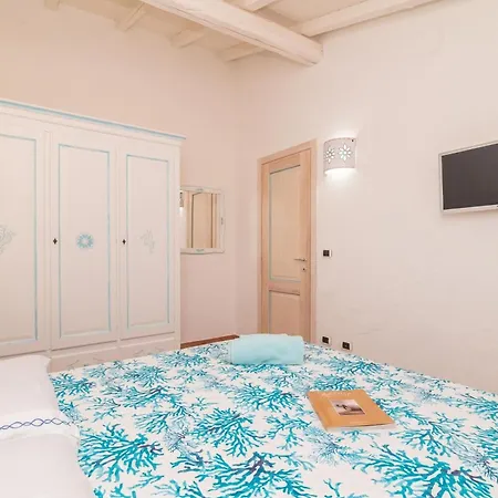 Celeste House With Pool - Happy